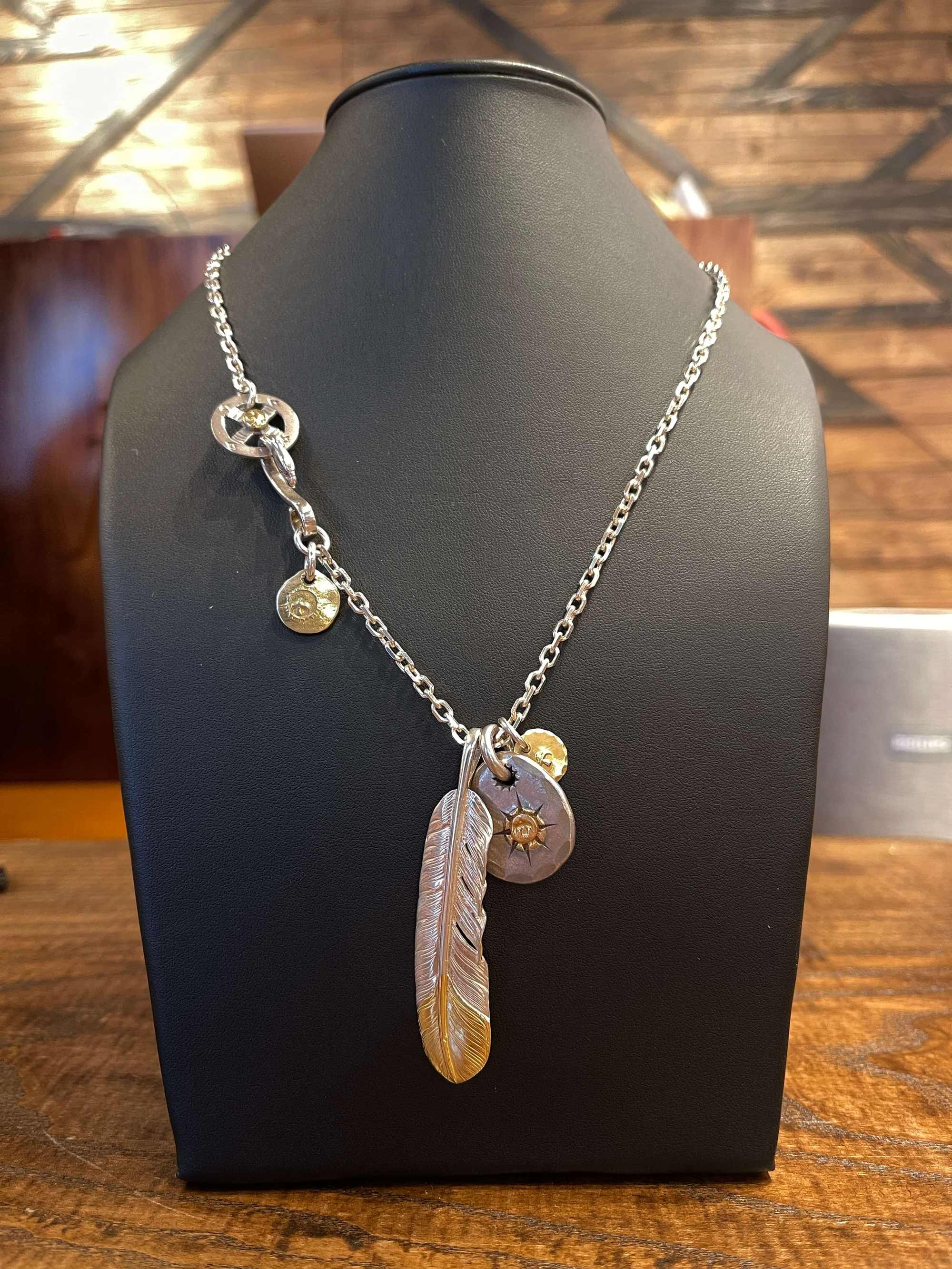 Goro's feather necklace setup - layered combination