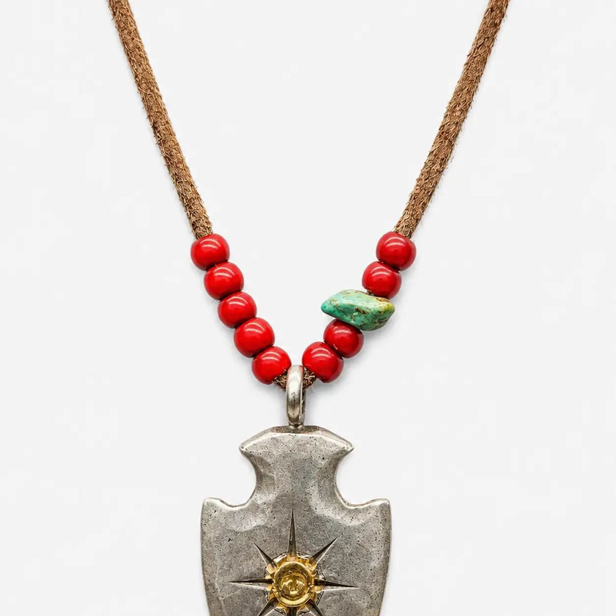 Goros Arrowhead With K18 Gold (L) and Red Beads Setup