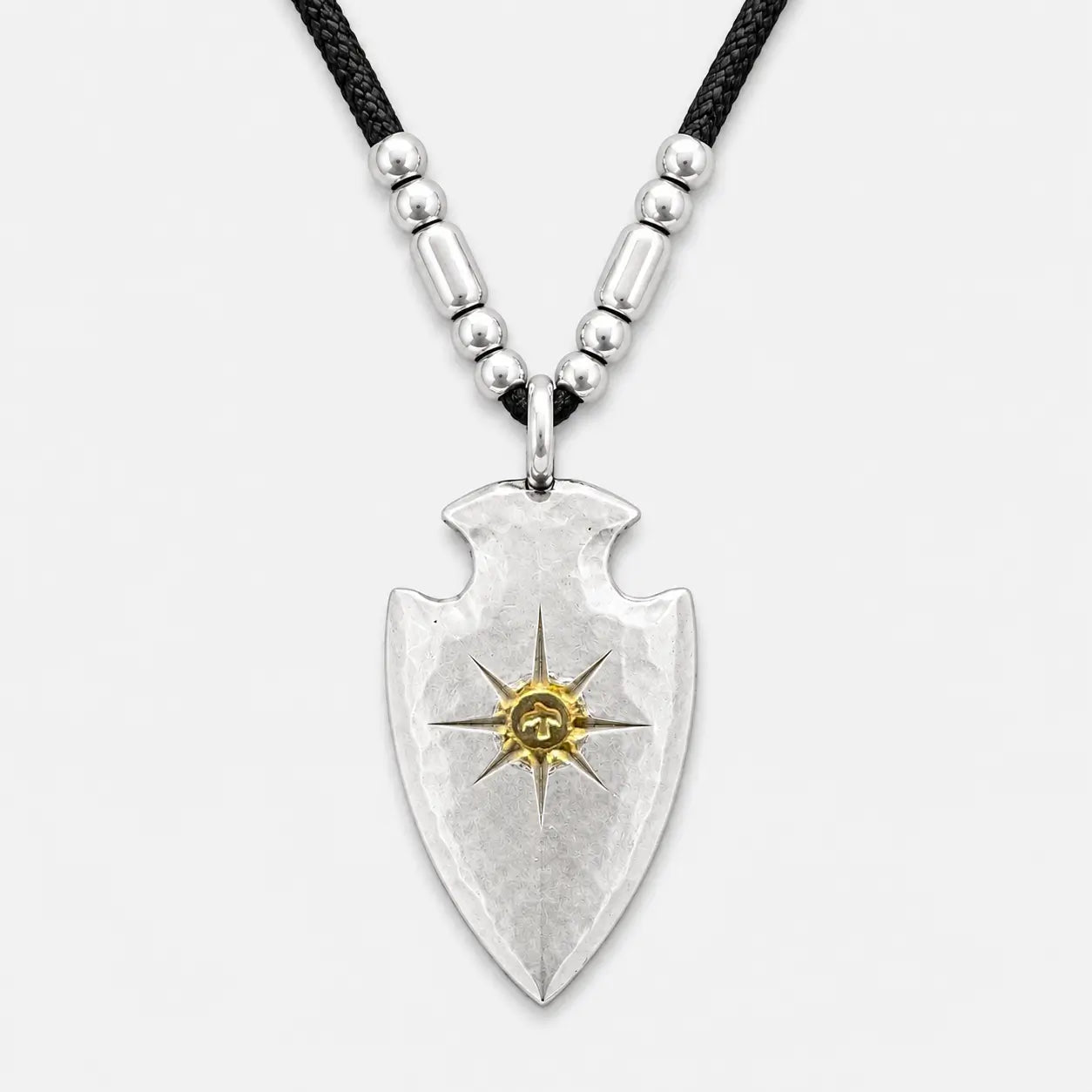 Goros Arrowhead With K18 Gold (L) and Silver Beads Setup