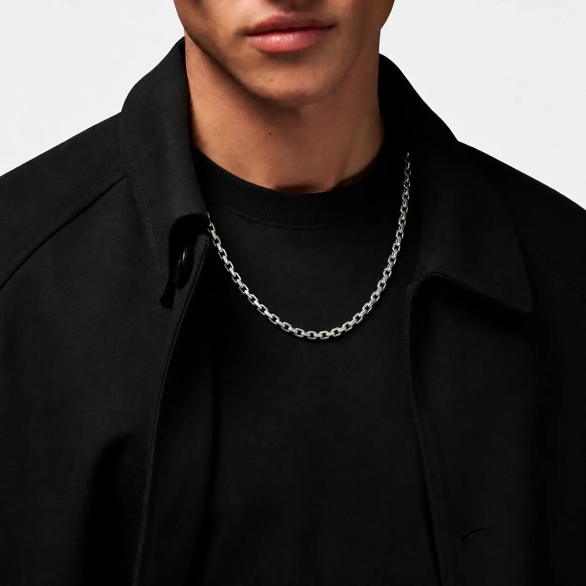 Goros Cornered Chain