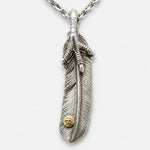 Goros Feather With Silver Claw With Metal Pendant Setup