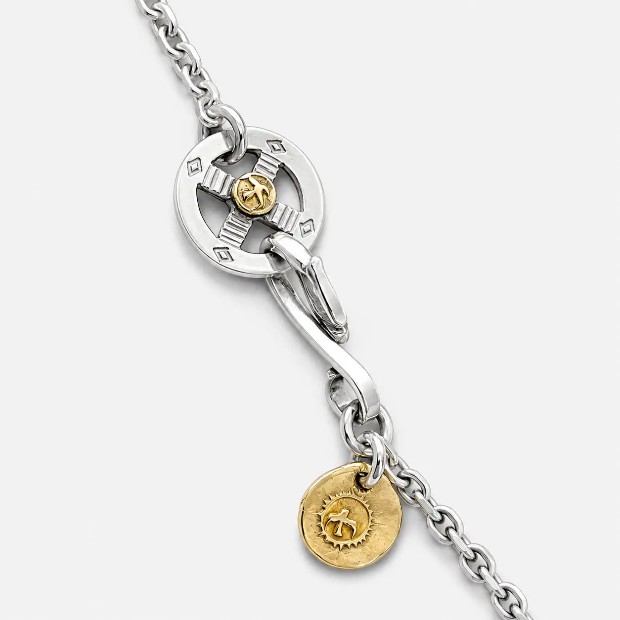 Goros Gold Tip Feather, Metal Pendant(S), K18 Sun Metal(S) With Small Cornered Chain With Wheel