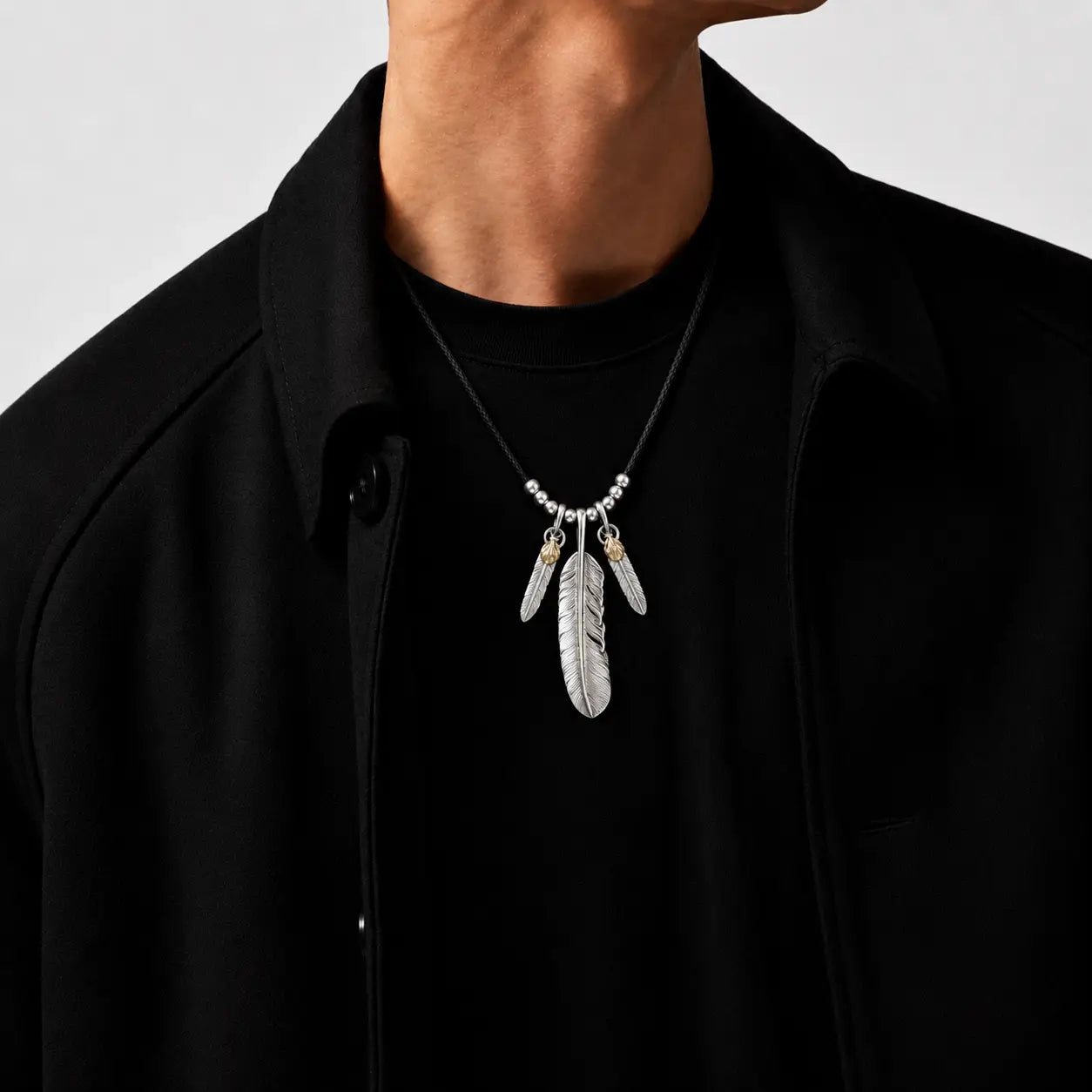 Goros Plain Feather With Silver Beads Setup