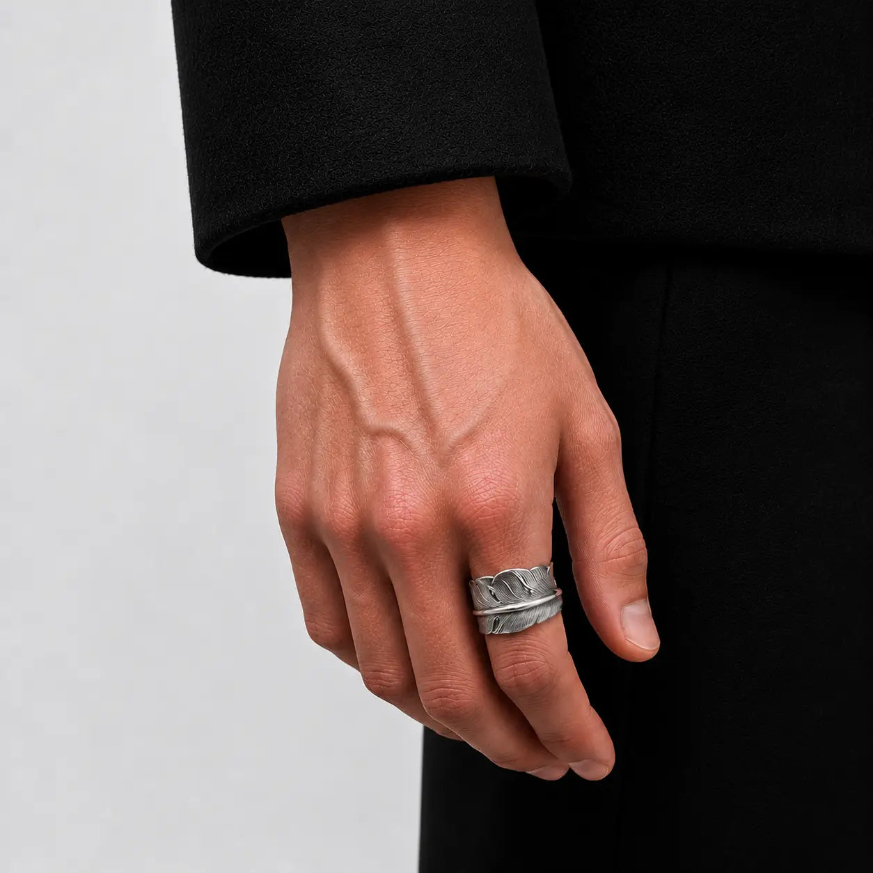 Larry Smith Eagle Head Feather Ring