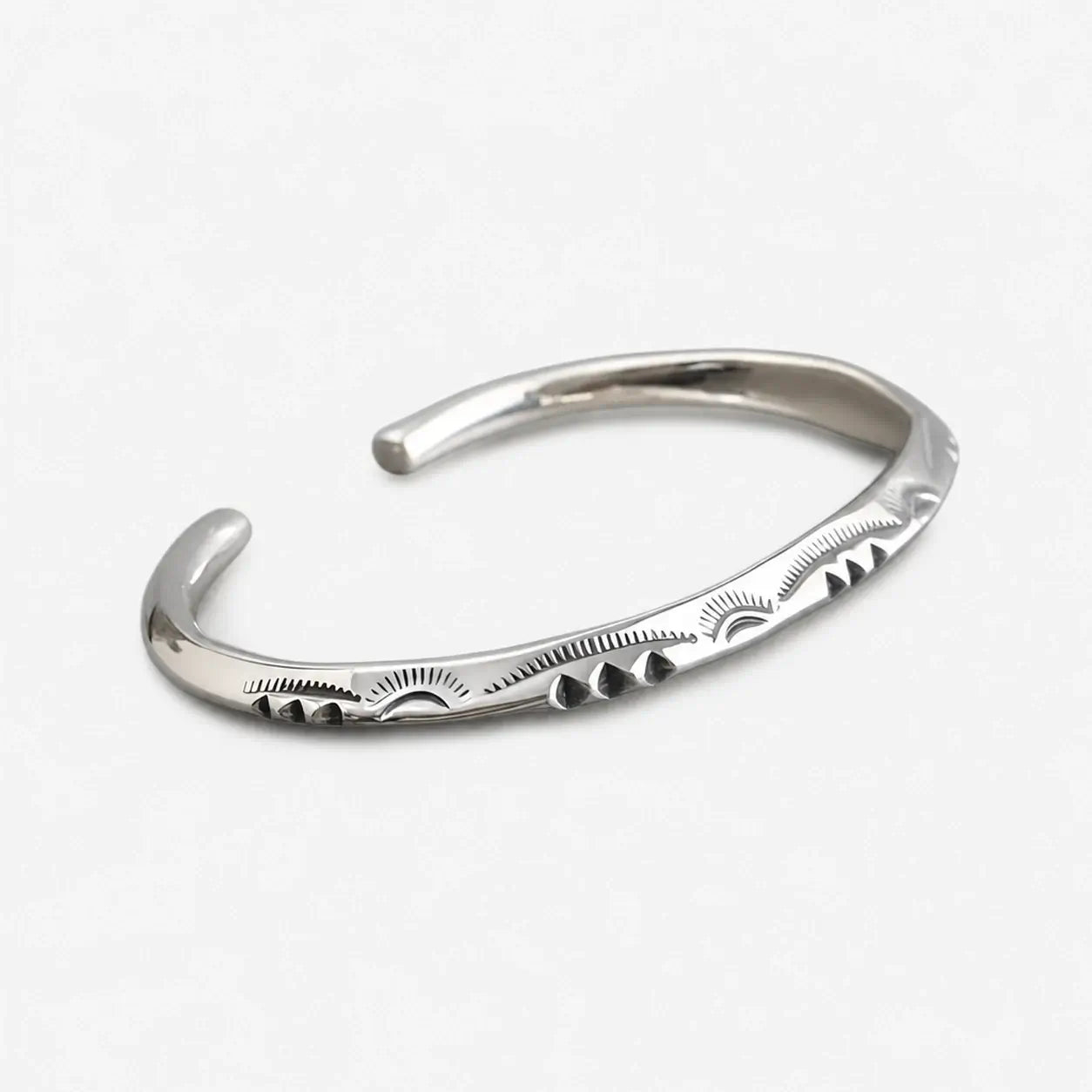 Larry Smith Thin Triangle Bracelet