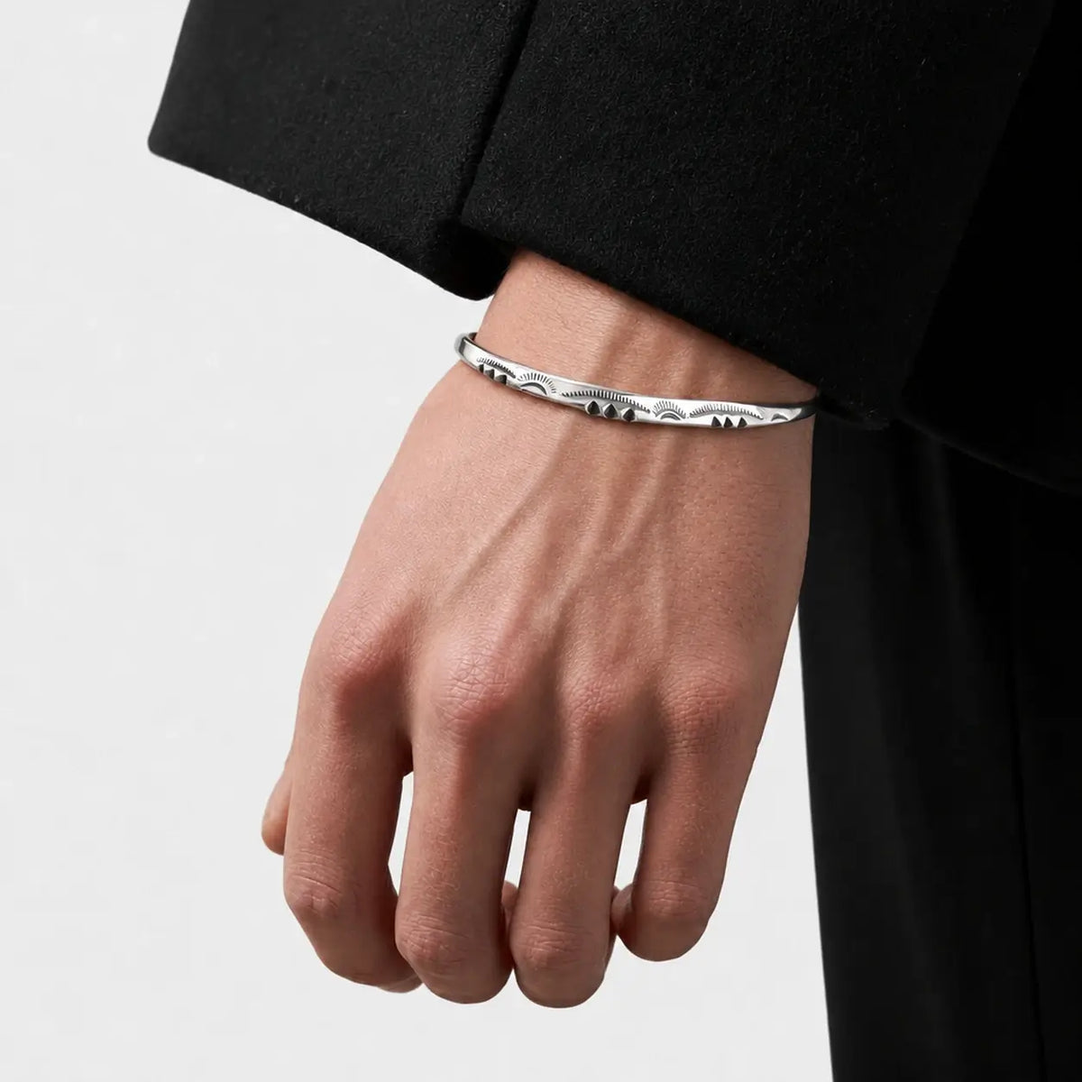 Larry Smith Thin Triangle Bracelet