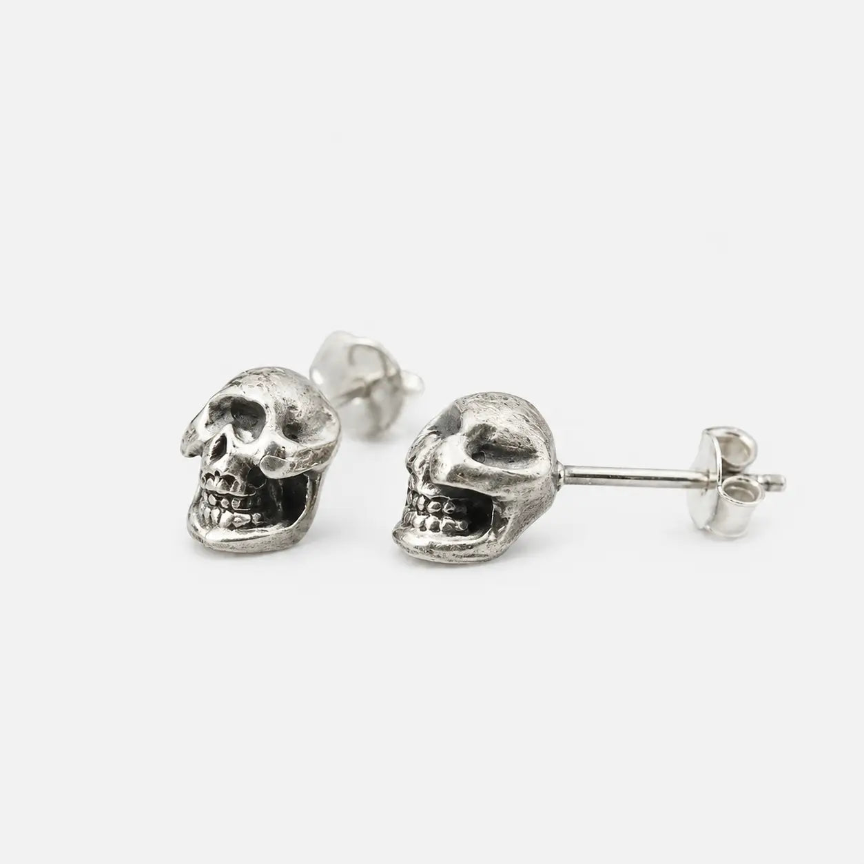 Stop Light Co Skull Ear Stud