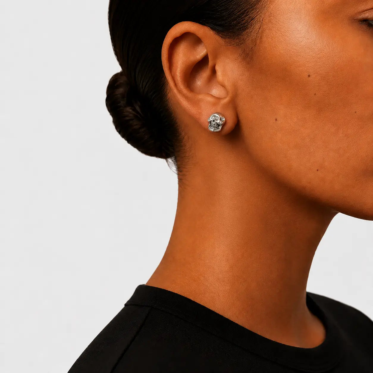 Stop Light Co Skull Ear Stud