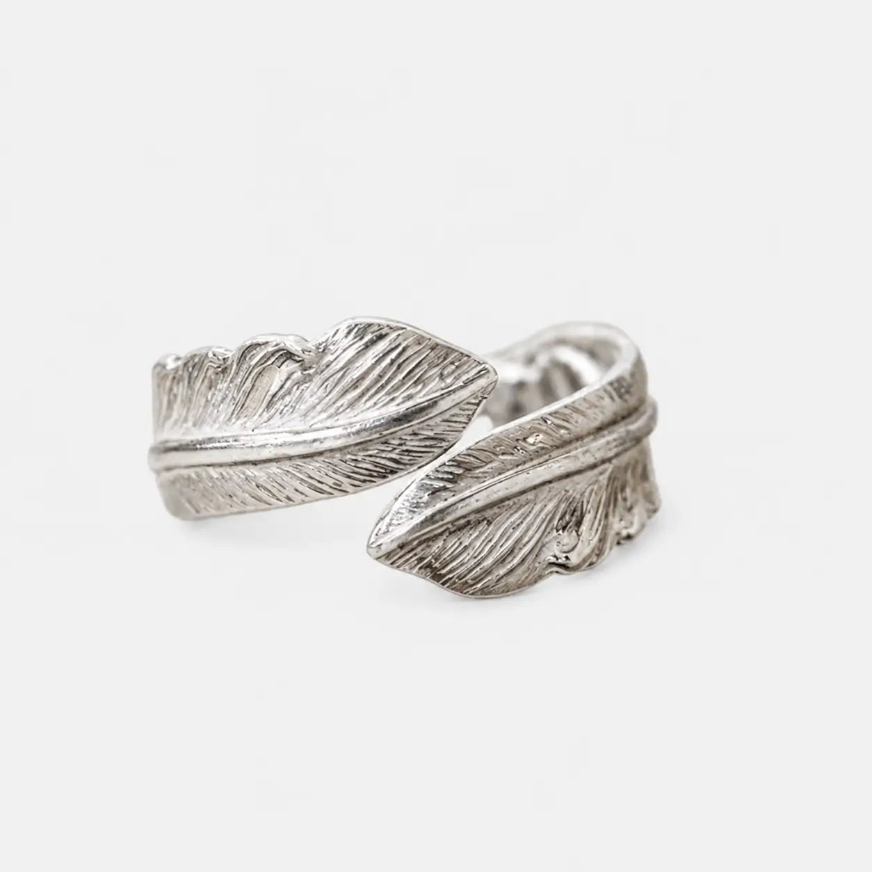 Tady King Double Feather Tail Ring