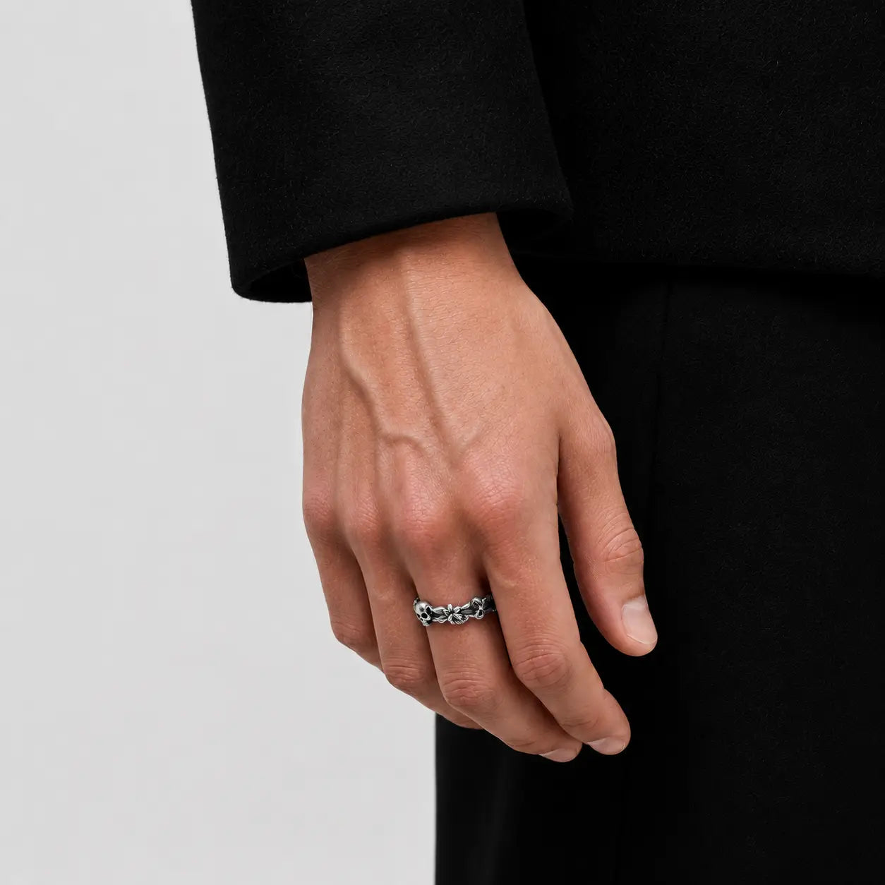 Werkstatt München Floral Skull Ring