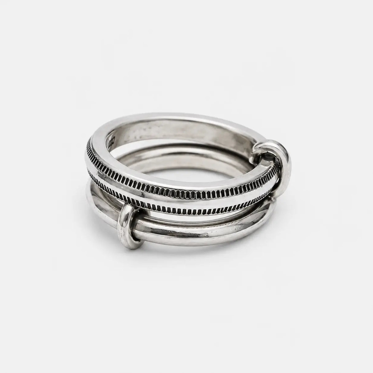 Werkstatt München Long Link Connected Ring