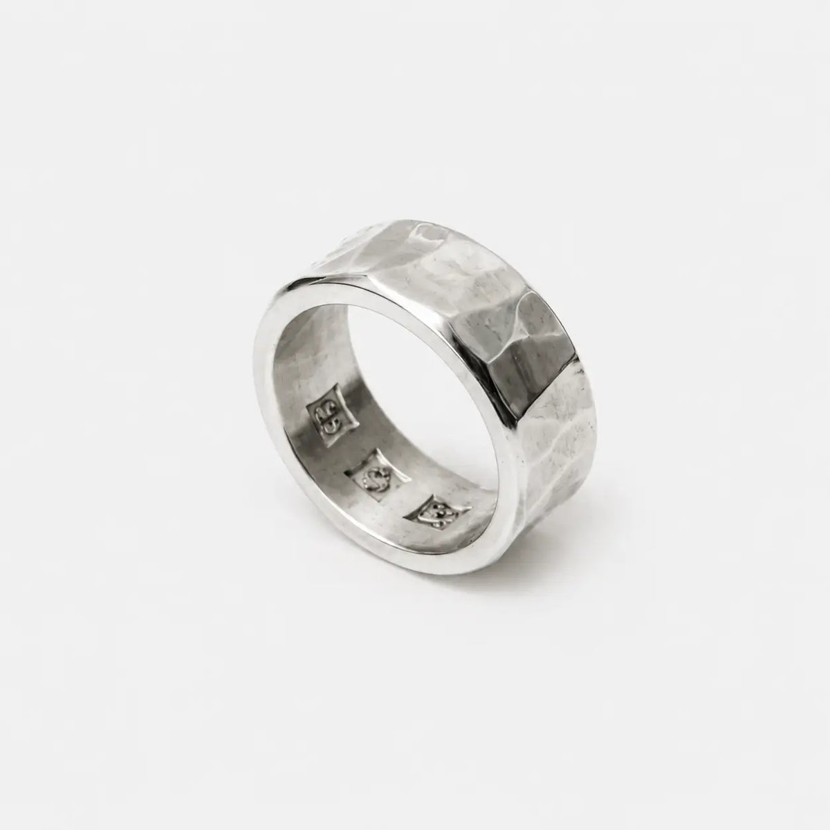 Werkstatt München Ring Rough Hammered