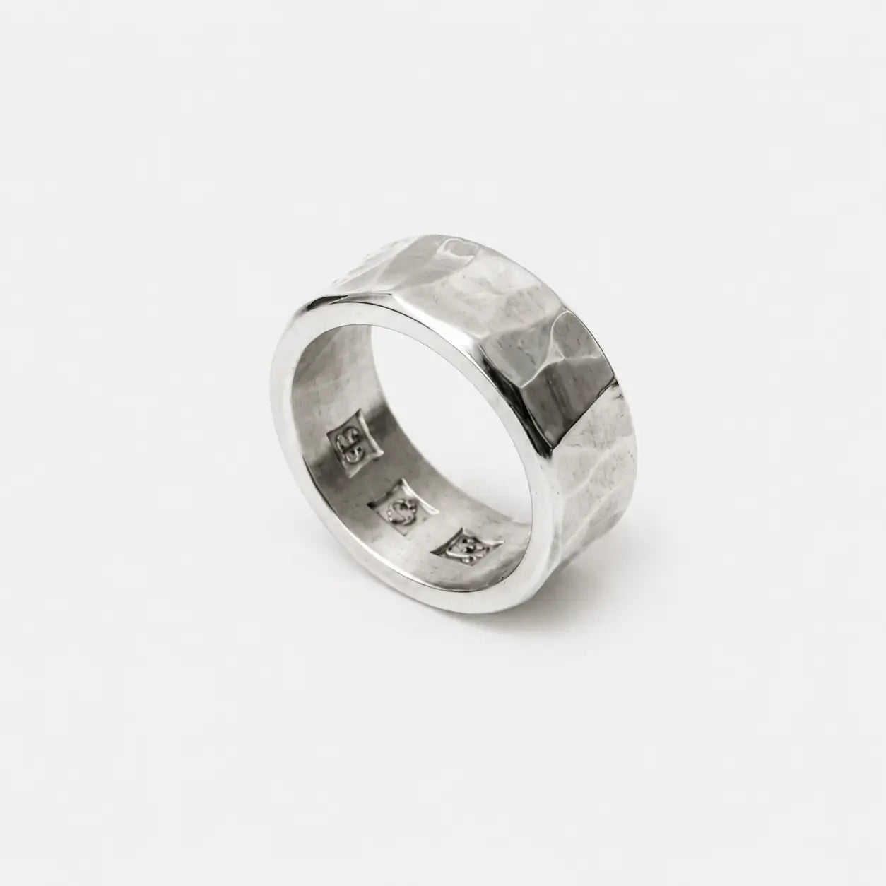 Werkstatt München Ring Rough Hammered